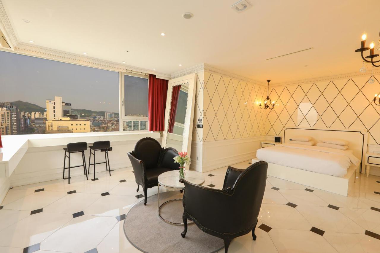 Hotel The Designers Hongdae Сеул Экстерьер фото