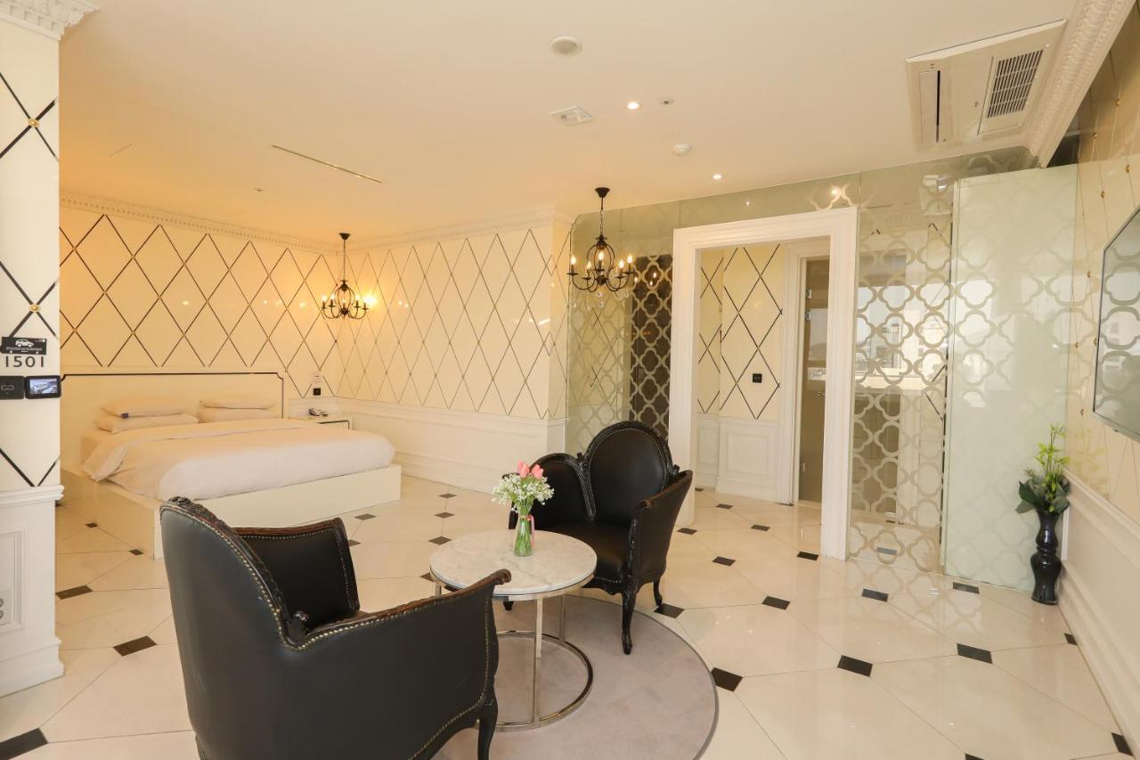 Hotel The Designers Hongdae Сеул Экстерьер фото